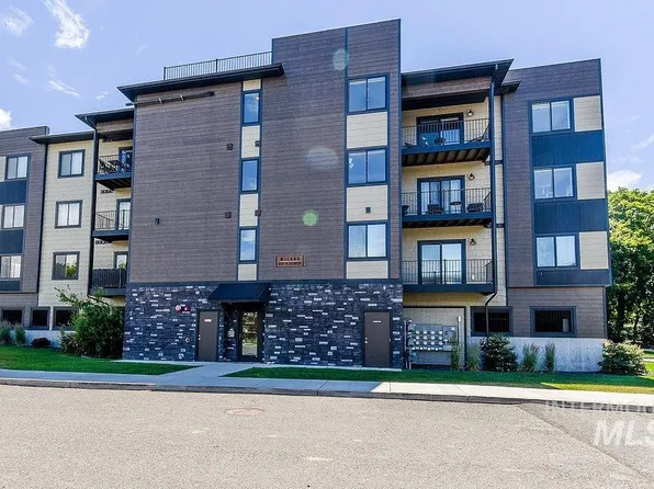 103 N Almon #102, Moscow, ID 83843