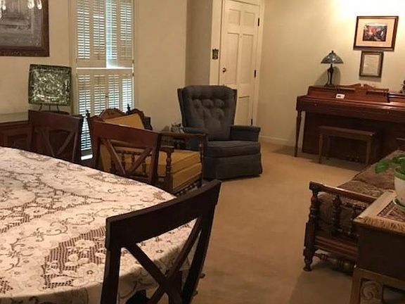 2nd image of 128 Plantation Dr