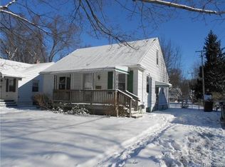 3379 Pershing St, Wayne, MI 48184