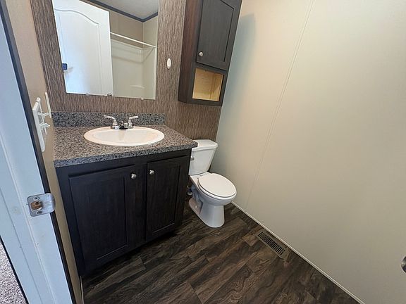 4th image of 4478 Pendragon Dr