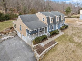 76 Hillside Rd, Cumberland, RI 02864