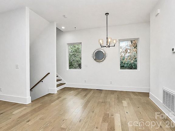 5th image of 1004 Margaret Brown St #D
