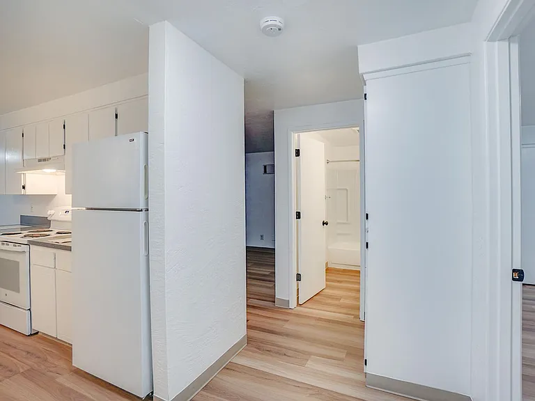 Westwood Apartments — Photo 12