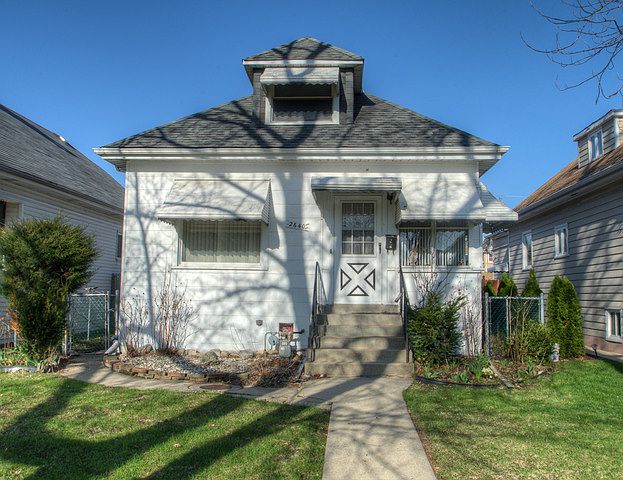 1st image of 2640 N 72nd Ct