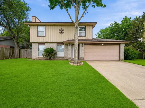 6910 Paso Del Sol Dr, Houston, TX 77083