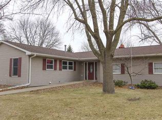 1213 Park Ave, Waverly, IA 50677