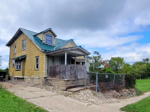 705 Cottage Grove Ave, Flint, MI 48504