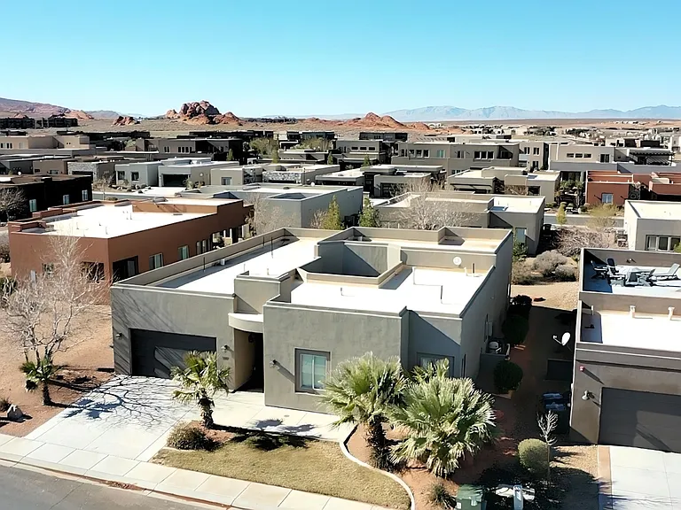 3212 S 4900 W — Photo 36