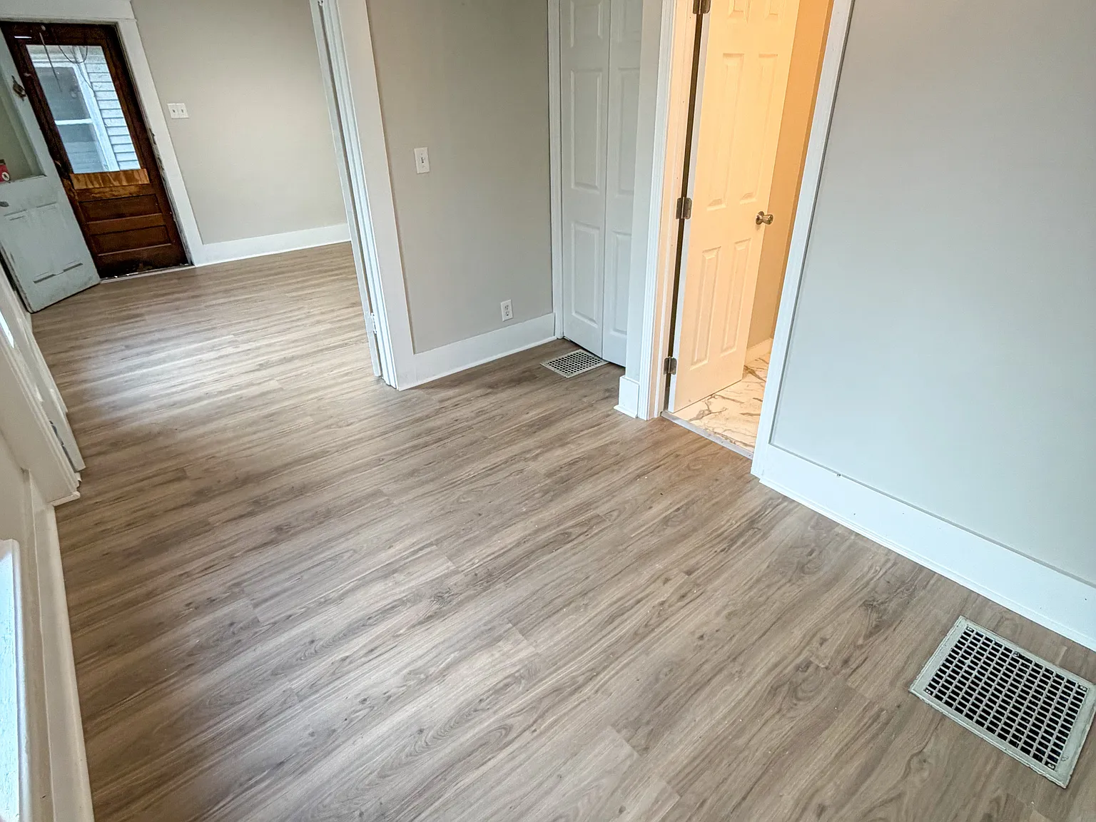 2 bed, 750 sqft, $1,400 — Photo 2