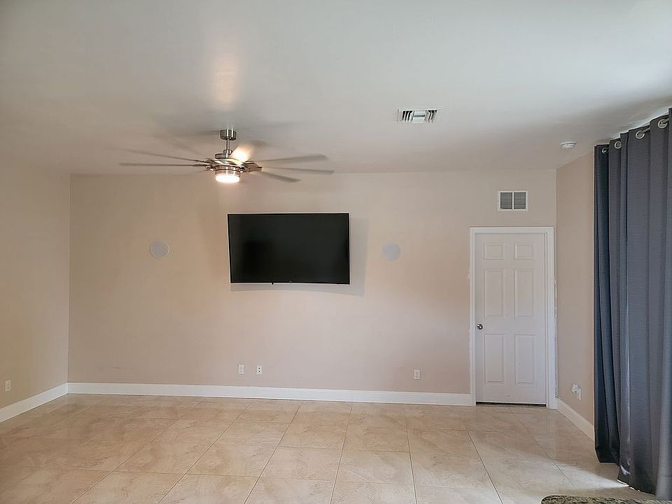1st image of 701 SW 29th Ter
