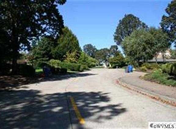 3rd image of 3940 Croisan Mountain Dr S