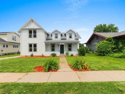 417 W Beacon Ave, New London, WI, 54961