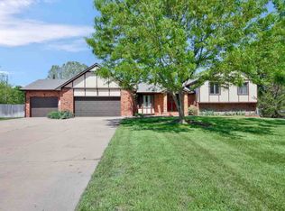 1407 S Hickory Stick Cir, Wichita, KS 67230
