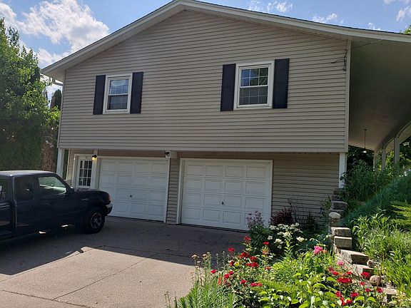 2nd image of 1800 Briarwood Ln