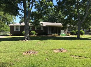 6 Lusk St, Honea Path, SC 29654