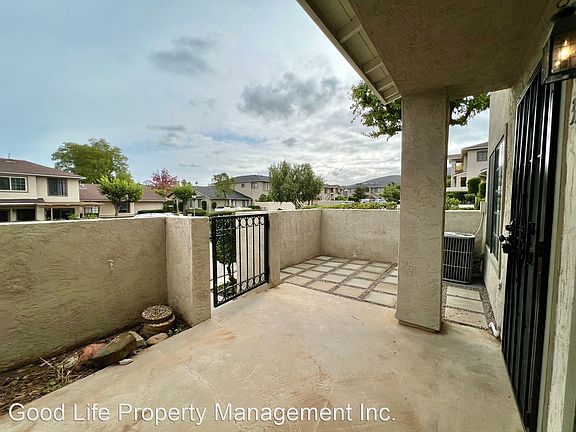 3rd image of 8732 Crossway Ct Unit 35