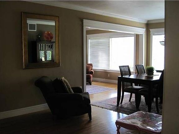 2nd image of 1410 Certosa Ave