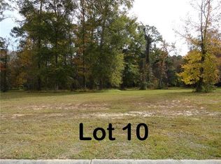 10 Sierra Ridge Ct, Madisonville, LA 70447