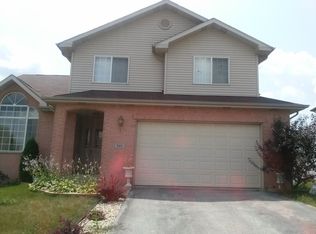 541 Farm View Rd, University Park, IL 60484