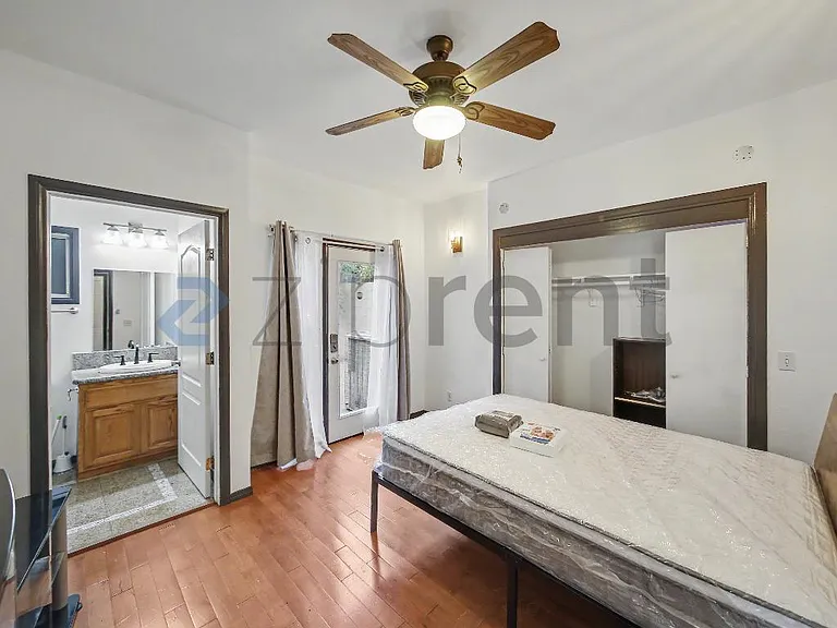 233 S Benton Way — Photo 23