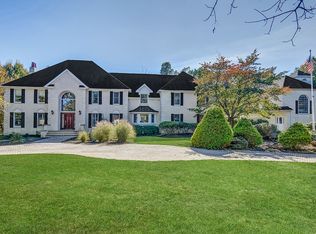 1 Pine Pl, Annandale, NJ 08801