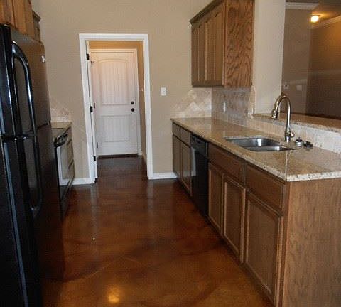 2nd image of 505 Stoneridge
