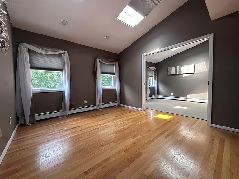 500 Hoffman Ln — Photo 4