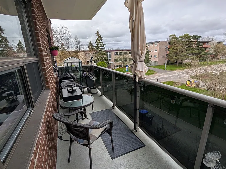 173 8th St #301 — Photo 7