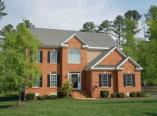 8300 Charing Ln, Glen Allen, VA 23059