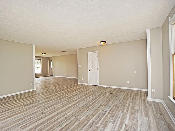 4th image of 374 5th St
