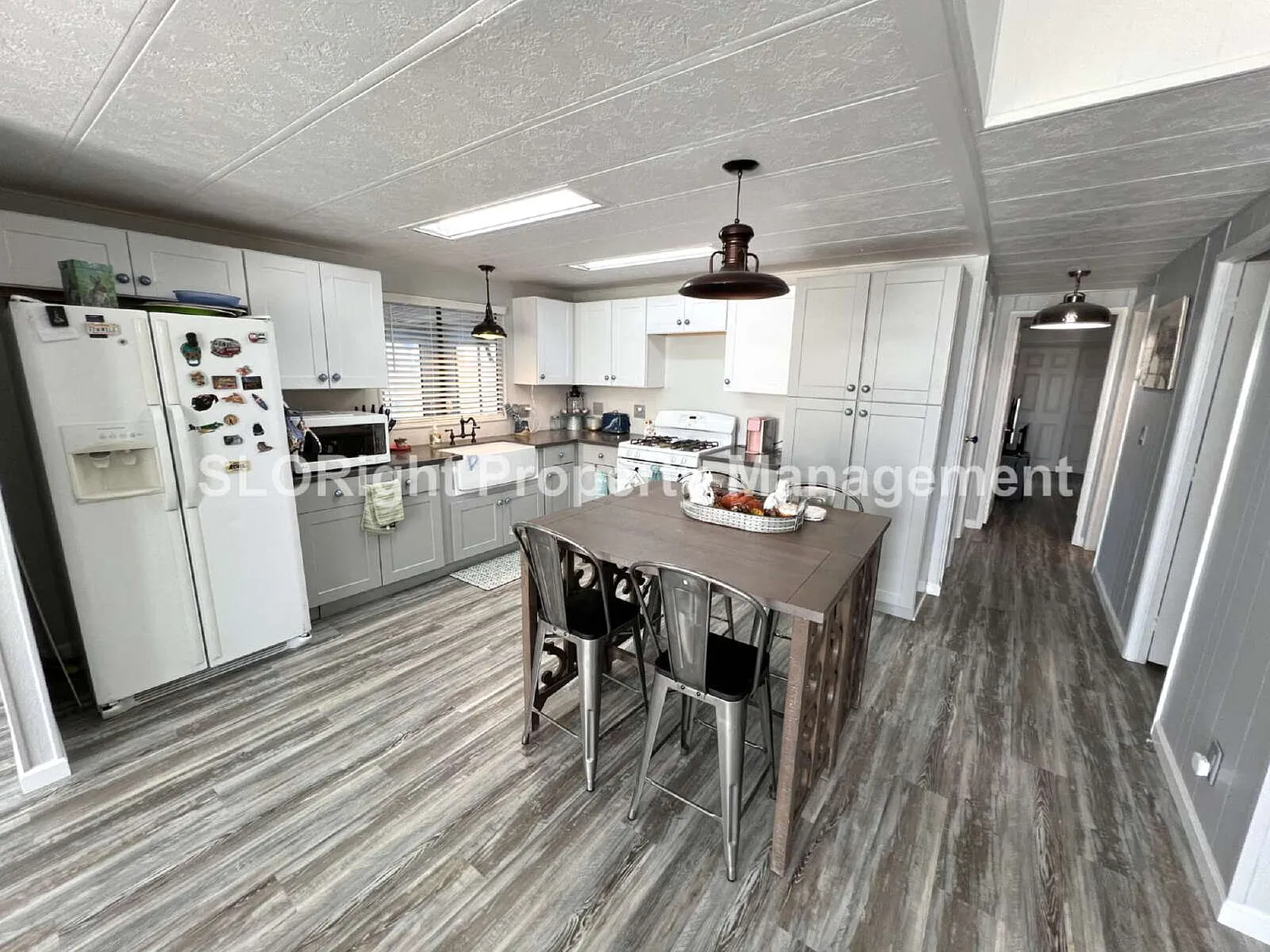 2 bed, 2.0 bath, $2,200 — Photo 4