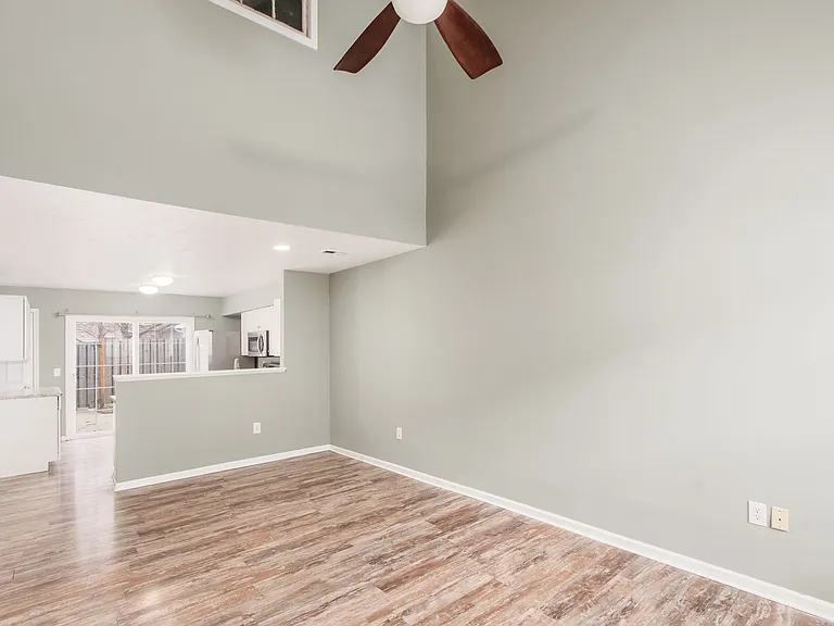 372 Dysar Run Dr — Photo 6