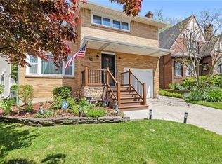 79 Windermere Blvd, Amherst, NY 14226