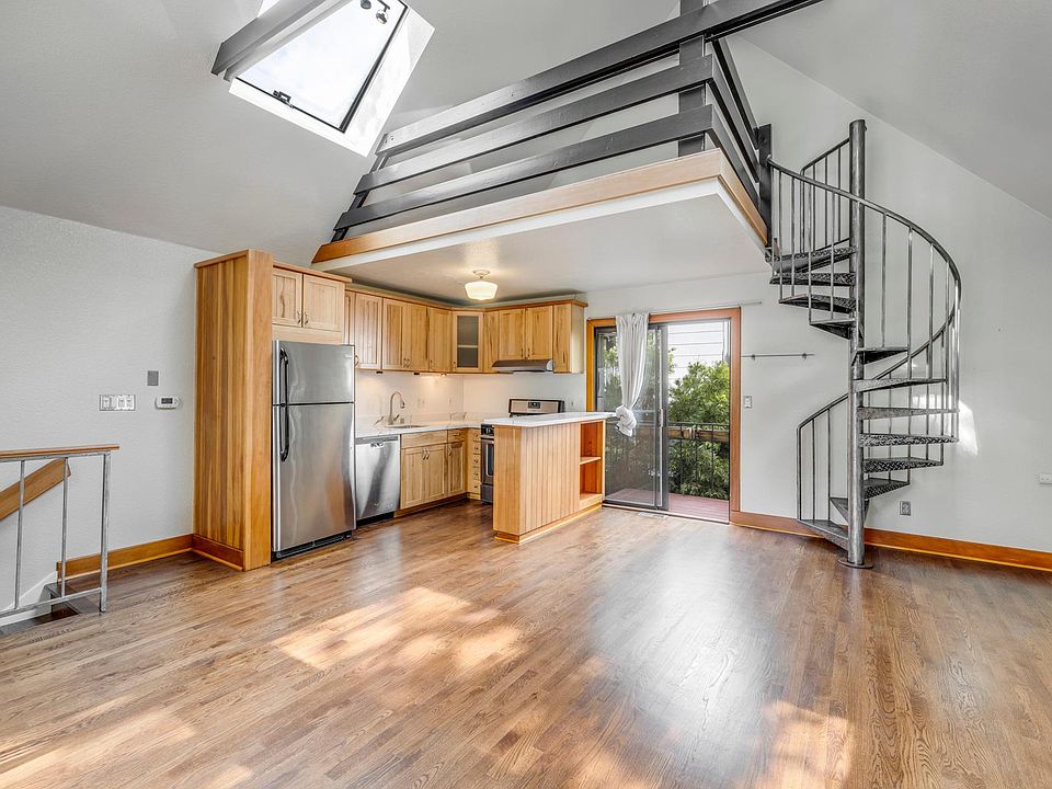 1st image of 494 Duboce Ave