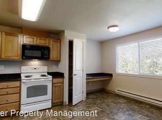 15915 52nd St E APT B, Sumner, WA 98390