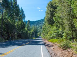 161 Little Grayback Rd, Cave Junction, OR 97523