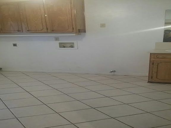 5th image of 505 Woodway Ln