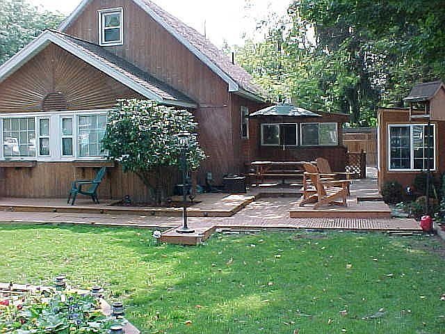 3 bdrm cape cod