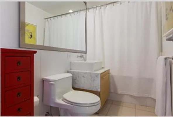 Sold by Avenue Real Estate | media 19