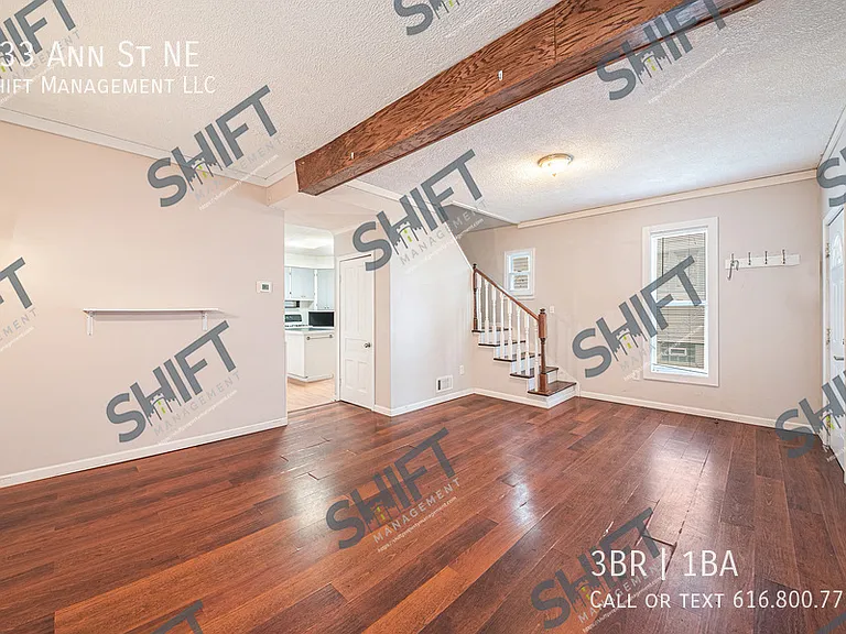 233 Ann St NE — Photo 3