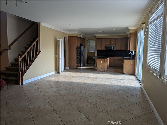 4th image of 36071 Horseshoe Ct #36071