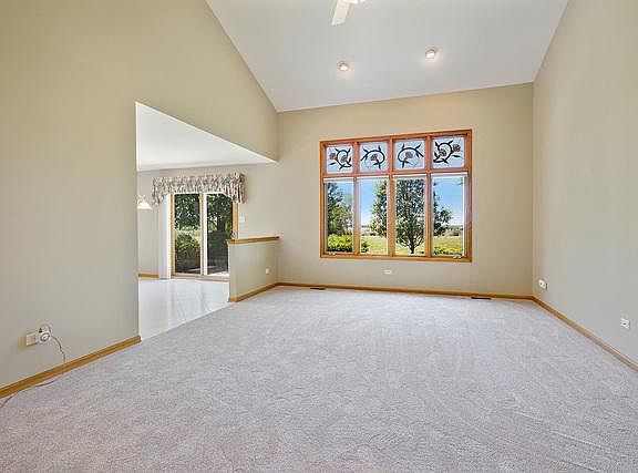 5th image of 16260 Hummingbird Hill Dr