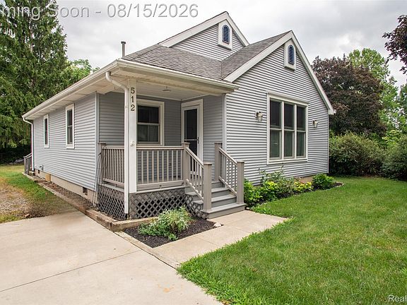 2nd image of 512 Rice Ave
