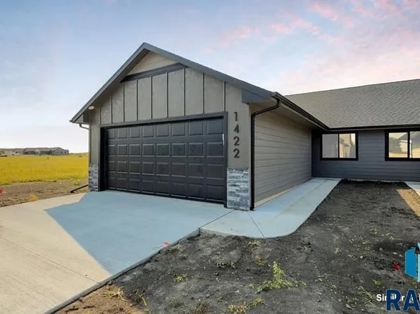1430 N Mae Pl, Tea, SD 57064