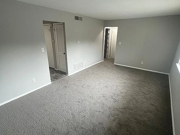 3rd image of 1980 Stanton Rd APT 17