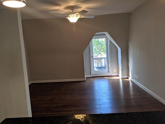 3rd image of 344 Fairfax Ave APT 3