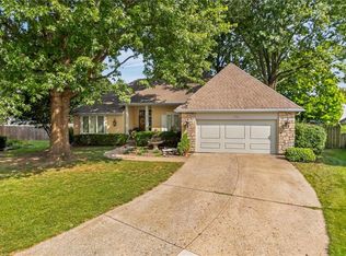 11733 Woodward St, Overland Park, KS 66210