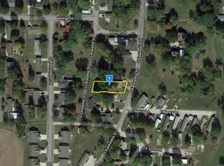 1015 S Kaskaskia St, Nashville, IL 62263
