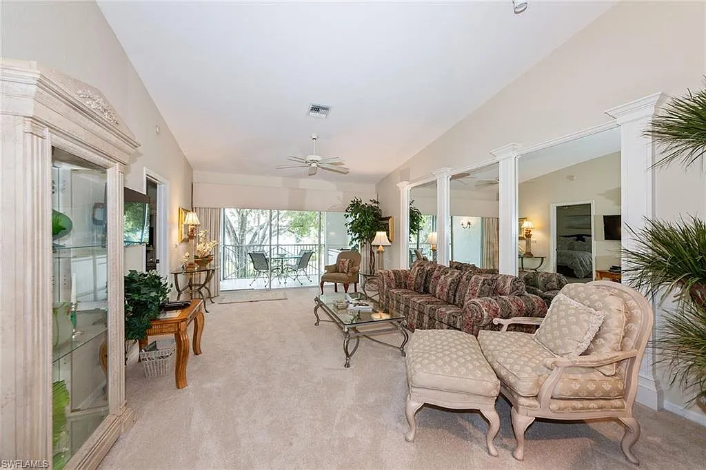 2 bed, 2.0 bath, 1527 sqft, $10,500 — Photo 2