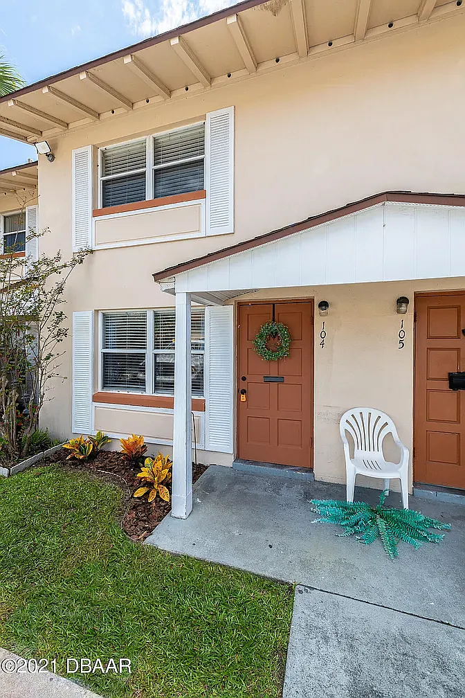 2 bed, 1.5 bath, 960 sqft, $1,450 — Photo 1